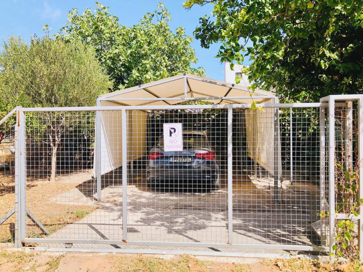 Villa Chloe'S Sunrise Beach House Athen Exterior foto