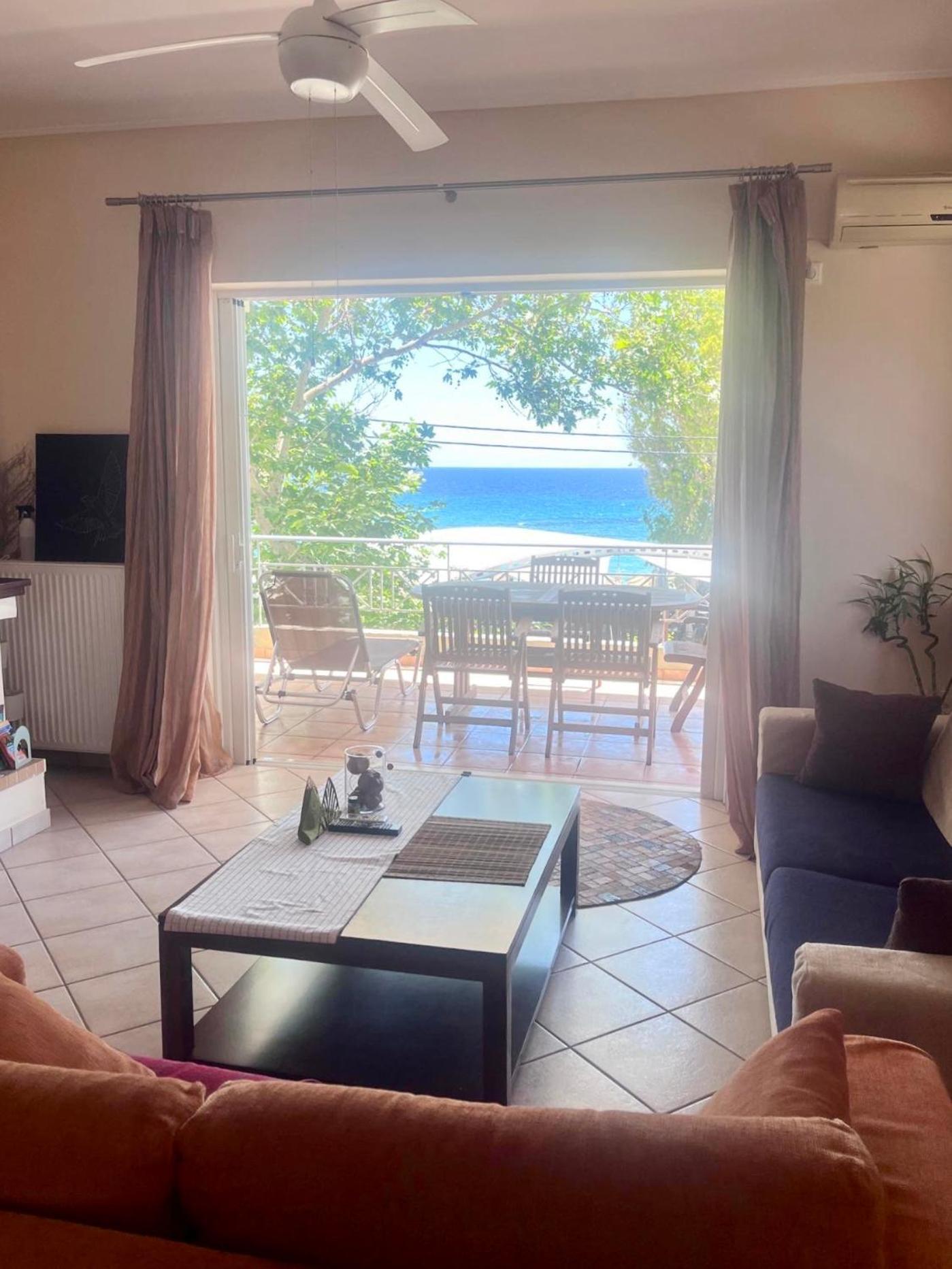 Villa Chloe'S Sunrise Beach House Athen Exterior foto